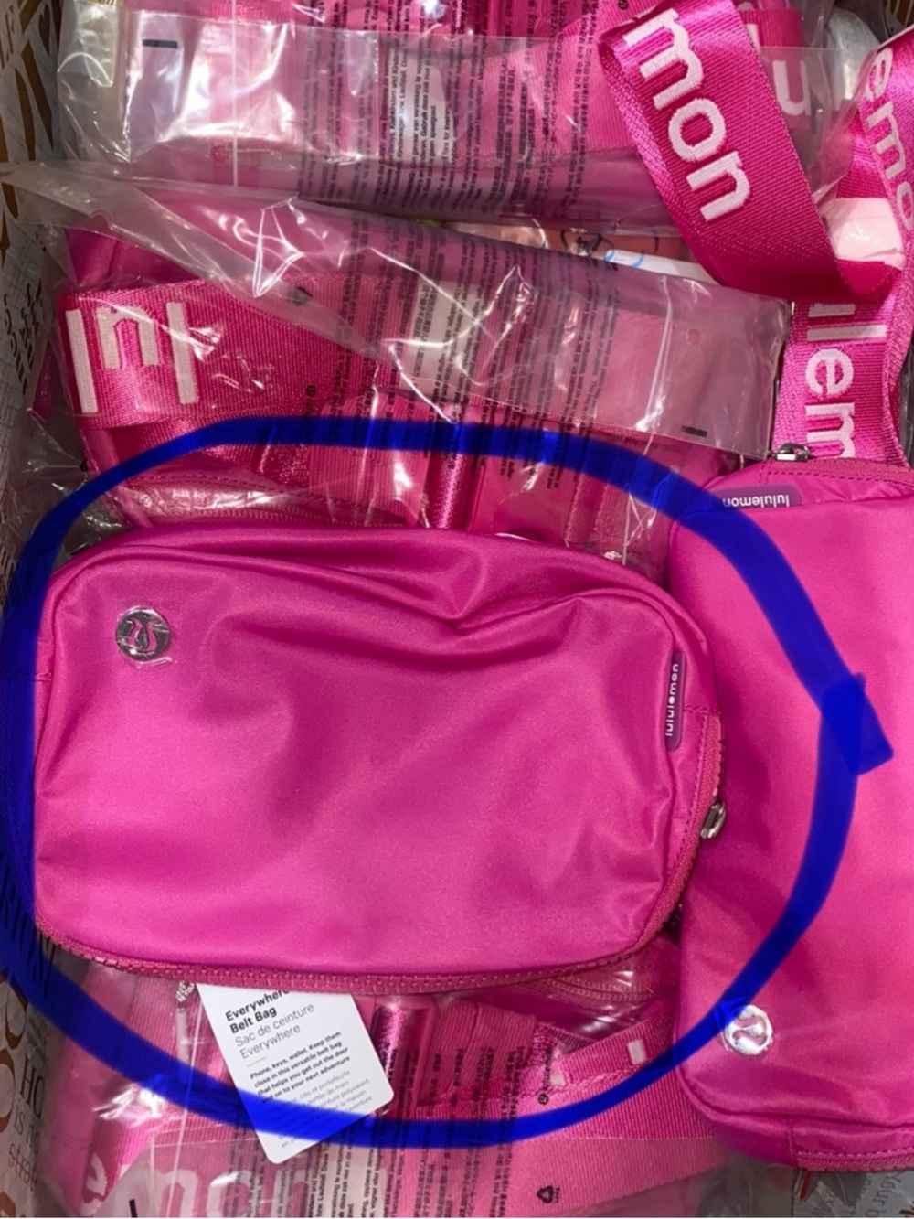 Lululemon everywhere belt bag Hot Pink - Picture 11 of 11